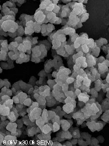 図2　噴霧熱分解法で合成されたLiMn2O4ナノ構造粒子およびナノ粒子